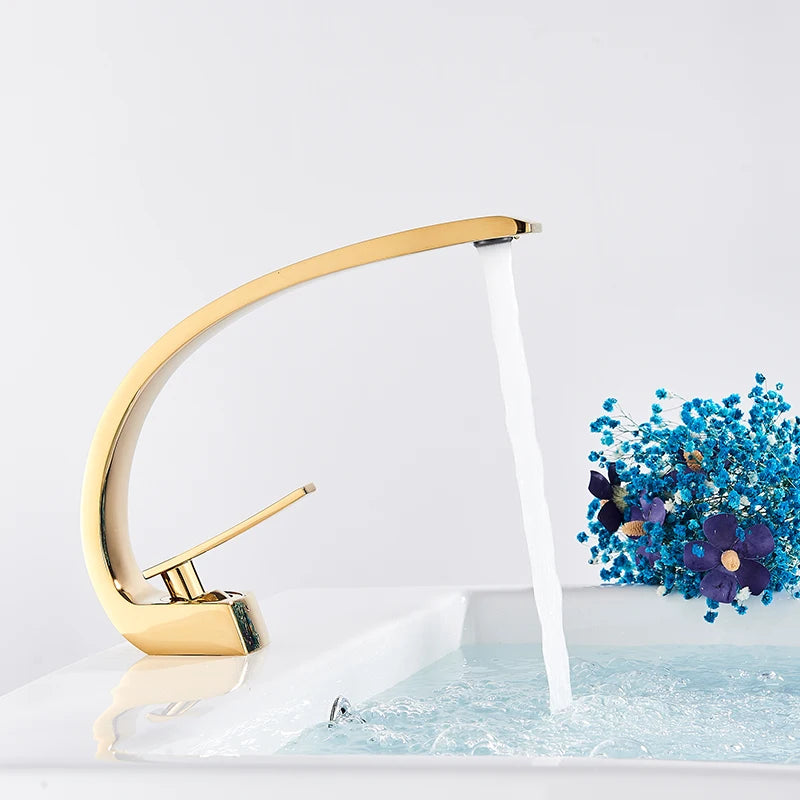 Grifo de lavabo muy actual, no lo dejes escapar