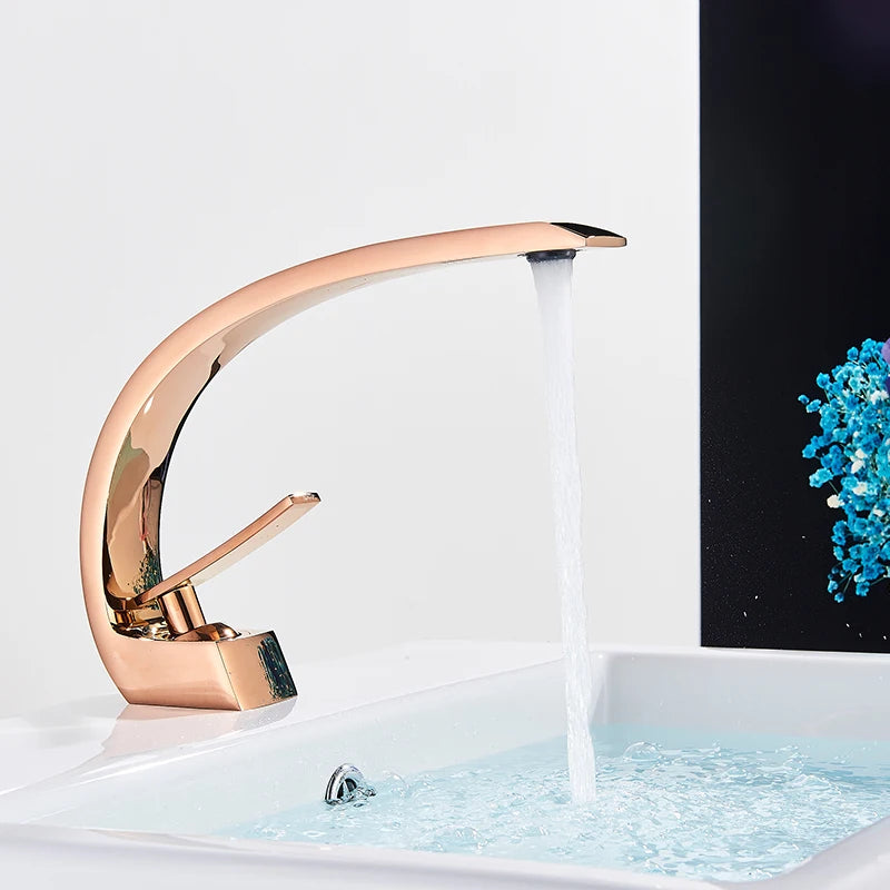 Grifo de lavabo muy actual, no lo dejes escapar