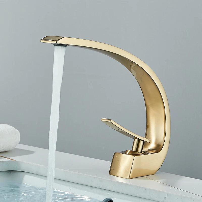 Grifo de lavabo muy actual, no lo dejes escapar