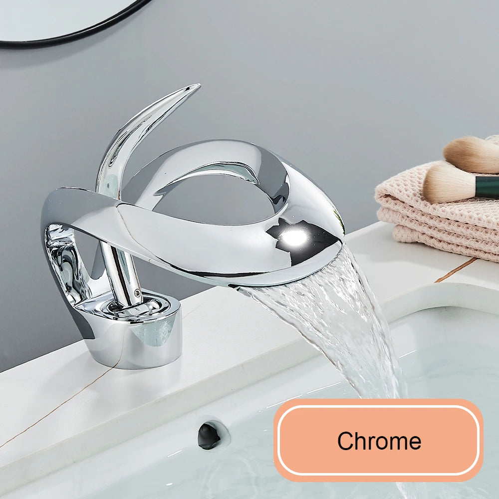 Grifo de lavabo de baño dorado, grifo monomando de latón con cascada, mezclador de agua fría y caliente, nuevo estilo