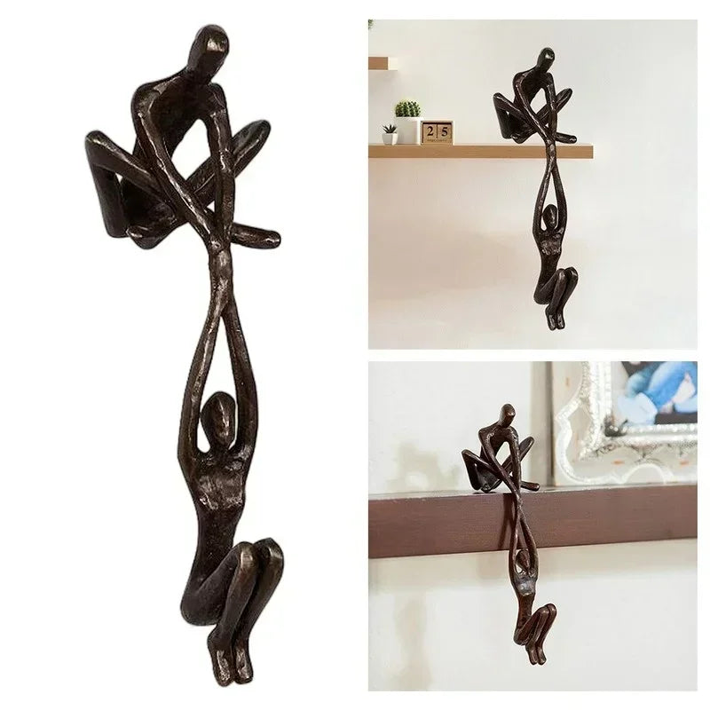 Figura de hombre levantando a mujer, estatua artística